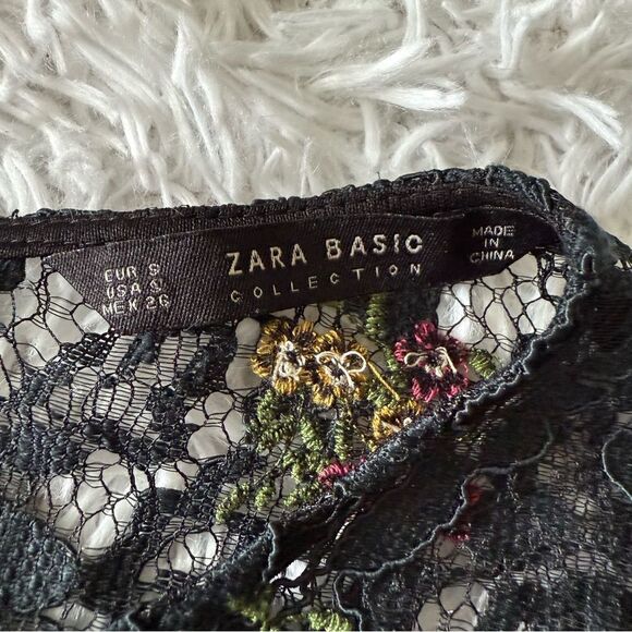 Zara Navy Ruffle Lace Dress with Embroidered Floral Detail Size S - Picture 6 of 7